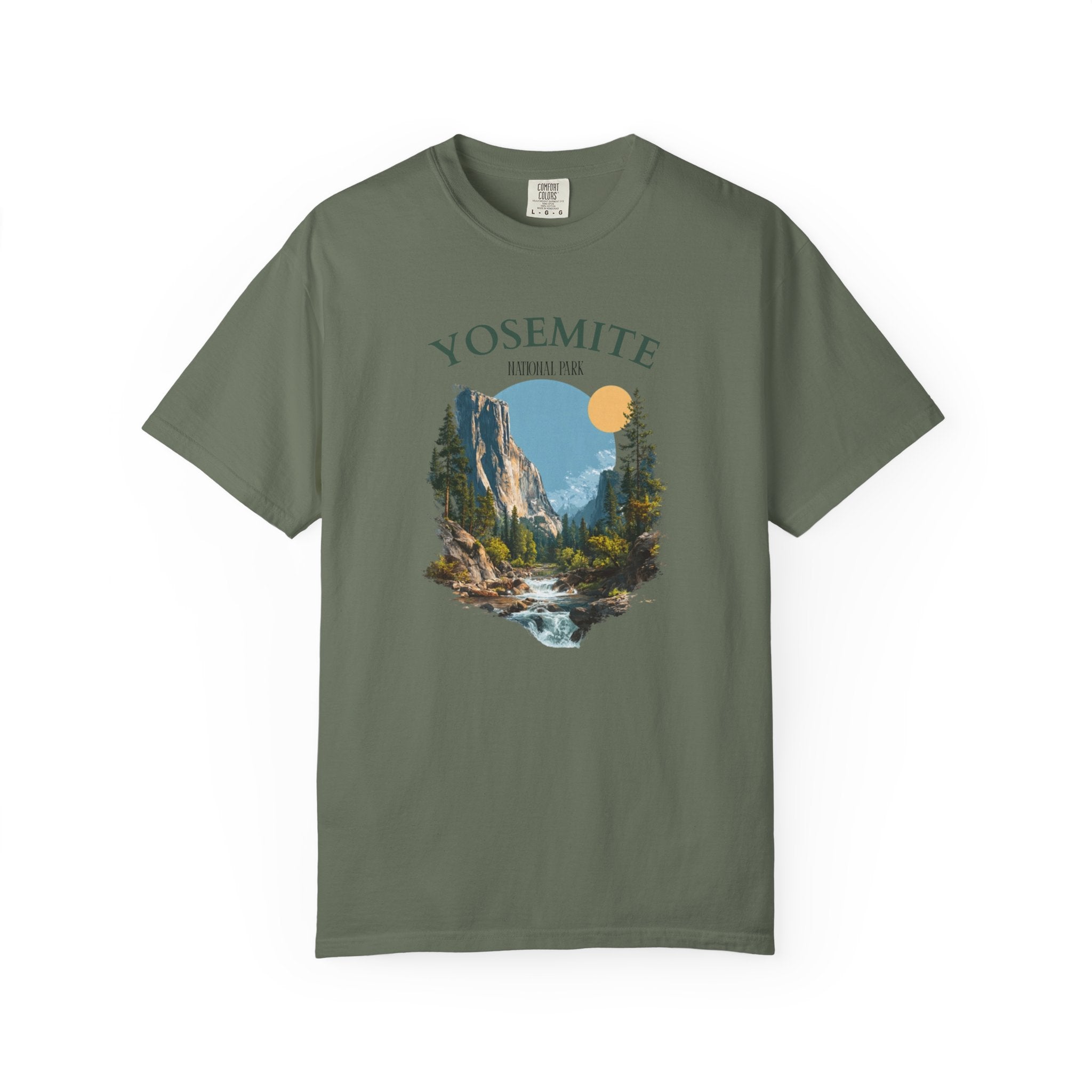 Yosemite National Park Cliffs River Tee