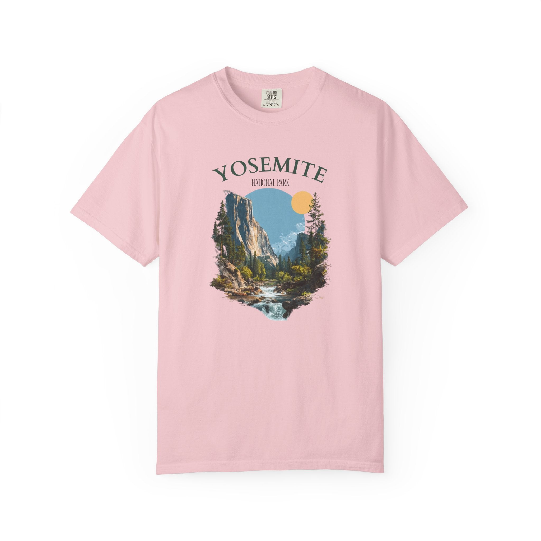 Yosemite National Park Cliffs River Tee
